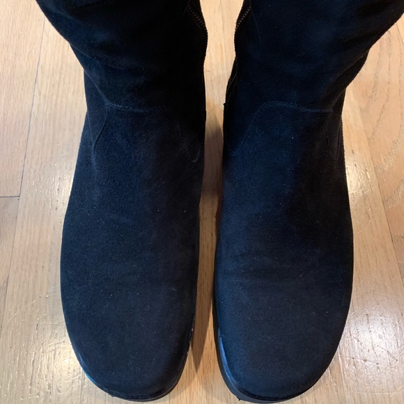 Taryn Rose black suede boots - Picture 3 of 7